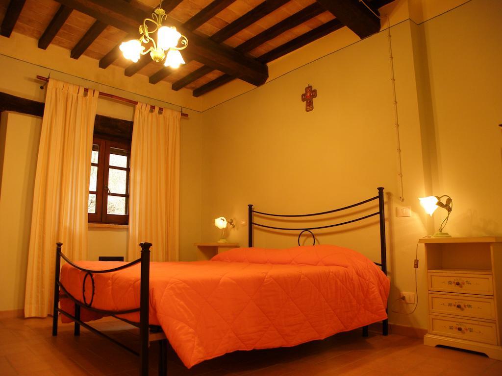 Agriturismo Il Girasole Montefalco Δωμάτιο φωτογραφία