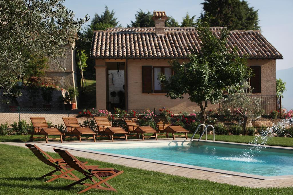 Agriturismo Il Girasole Montefalco Δωμάτιο φωτογραφία