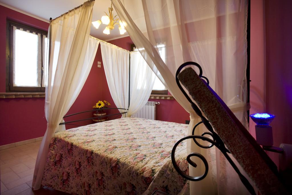 Agriturismo Il Girasole Montefalco Δωμάτιο φωτογραφία